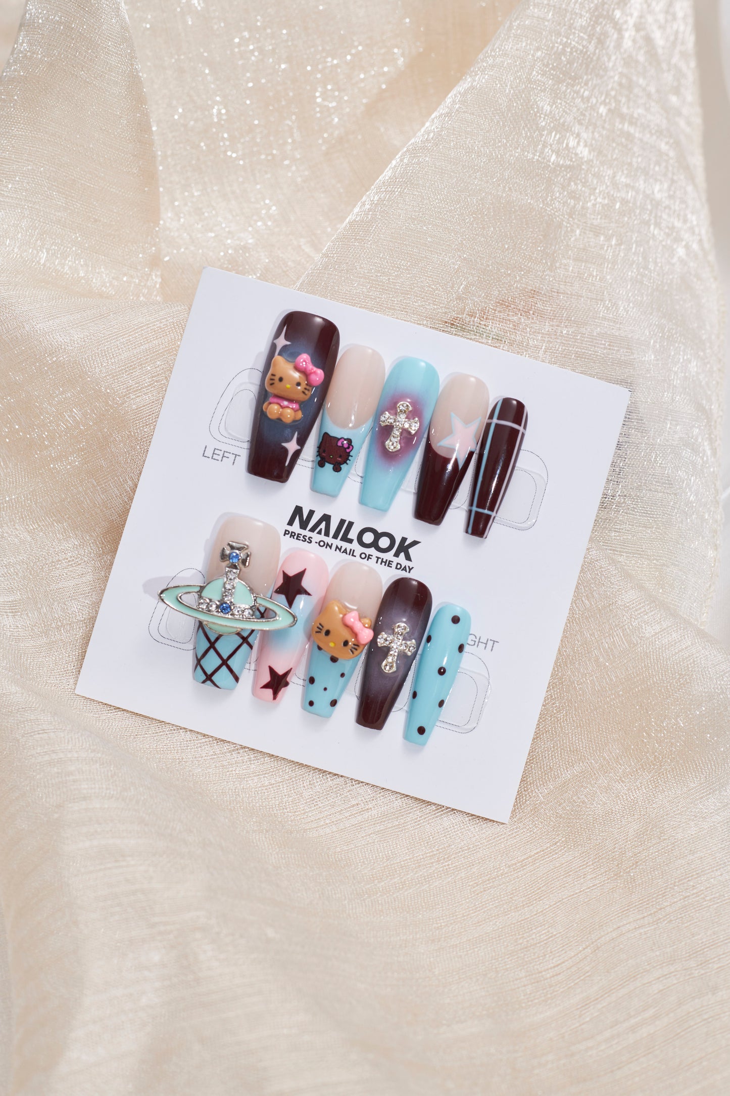 Hello kitty in the house